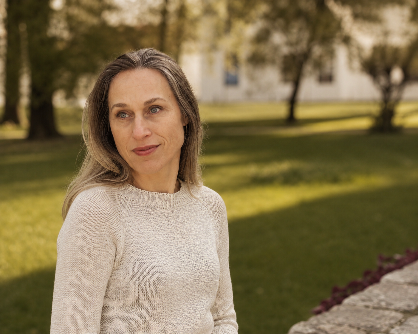 Елена Варламова — автор курса